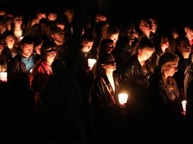 /Slike/250411 Križni put za mlade na Ksaveru/250411 Križni put za mlade na Ksaveru (16).JPG